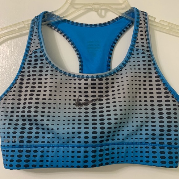 Nike sports bra - Picture 1 of 3